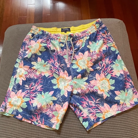Michael’s Swim Trunks - Size L - Picture 1 of 3